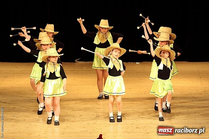 Zdjęcie w galerii na portalu naszraciborz.pl: Taniec królował dziś na deskach RCK  wiadomości z regionu