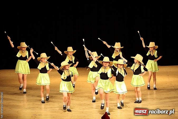 Zdjęcie w galerii na portalu naszraciborz.pl: Taniec królował dziś na deskach RCK  wiadomości z regionu