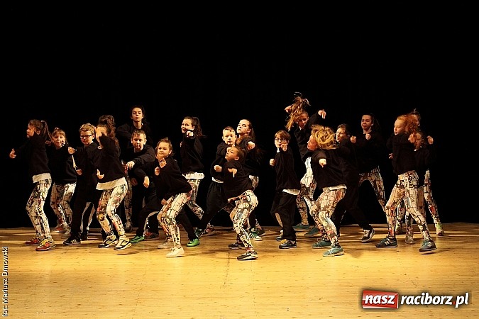 Zdjęcie w galerii na portalu naszraciborz.pl: Taniec królował dziś na deskach RCK  wiadomości z regionu