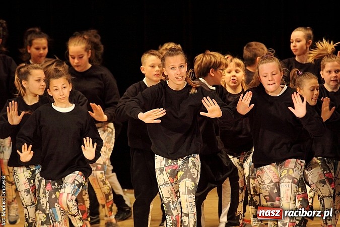 Zdjęcie w galerii na portalu naszraciborz.pl: Taniec królował dziś na deskach RCK  wiadomości z regionu