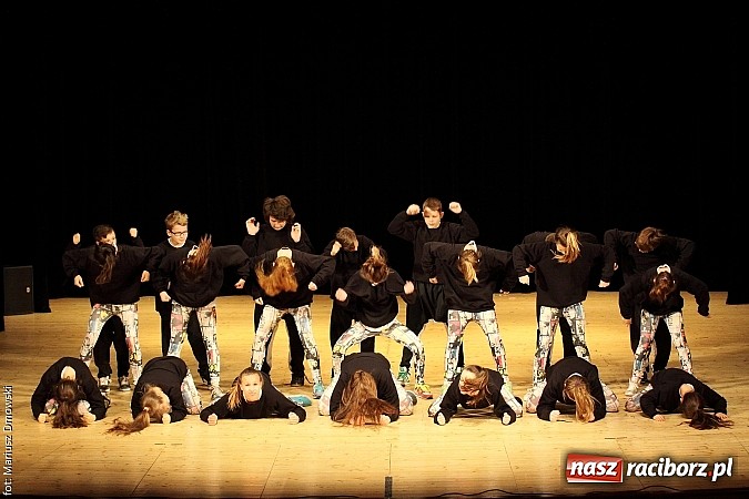 Zdjęcie w galerii na portalu naszraciborz.pl: Taniec królował dziś na deskach RCK  wiadomości z regionu