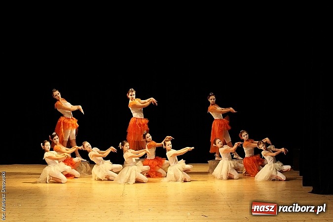 Zdjęcie w galerii na portalu naszraciborz.pl: Taniec królował dziś na deskach RCK  wiadomości z regionu