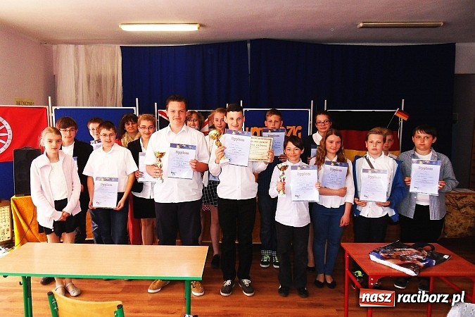 Zdjęcie w galerii na portalu naszraciborz.pl: Uczeń raciborskiej podstaw&oacute;wki najlepszy z niemieckiego w wojew&oacute;dztwie wiadomości z regionu