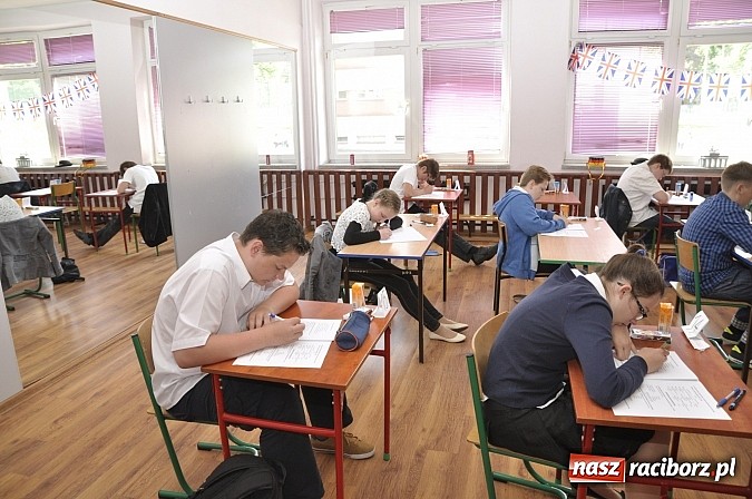 Zdjęcie w galerii na portalu naszraciborz.pl: Uczeń raciborskiej podstaw&oacute;wki najlepszy z niemieckiego w wojew&oacute;dztwie wiadomości z regionu