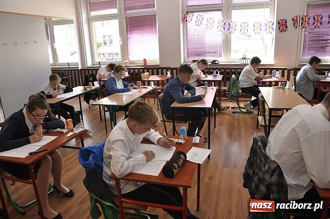 Zdjęcie w galerii na portalu naszraciborz.pl: Uczeń raciborskiej podstaw&oacute;wki najlepszy z niemieckiego w wojew&oacute;dztwie wiadomości z regionu