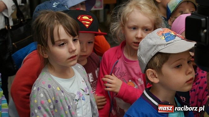 Zdjęcie w galerii na portalu naszraciborz.pl: Dzień otwartych drzwi w książnicy  wiadomości z regionu