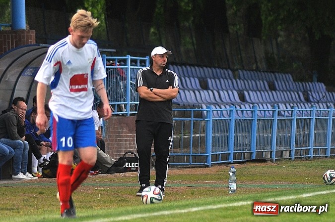 Zdjęcie w galerii na portalu naszraciborz.pl: Pierwsze zwycięstwo nowego trenera. Unia pokonała Radziechowy-Wieprz wiadomości z regionu