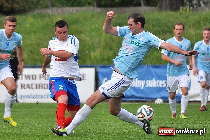 Zdjęcie w galerii na portalu naszraciborz.pl: Pierwsze zwycięstwo nowego trenera. Unia pokonała Radziechowy-Wieprz wiadomości z regionu
