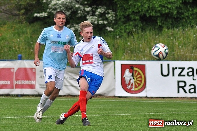Zdjęcie w galerii na portalu naszraciborz.pl: Pierwsze zwycięstwo nowego trenera. Unia pokonała Radziechowy-Wieprz wiadomości z regionu