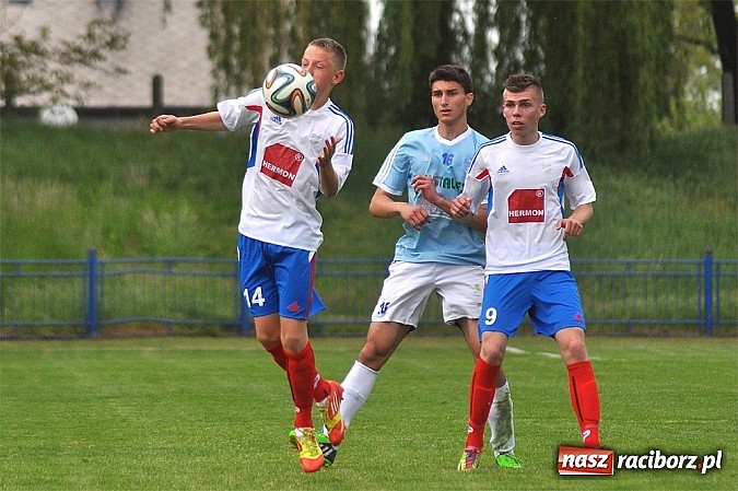 Zdjęcie w galerii na portalu naszraciborz.pl: Pierwsze zwycięstwo nowego trenera. Unia pokonała Radziechowy-Wieprz wiadomości z regionu