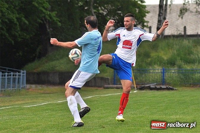 Zdjęcie w galerii na portalu naszraciborz.pl: Pierwsze zwycięstwo nowego trenera. Unia pokonała Radziechowy-Wieprz wiadomości z regionu