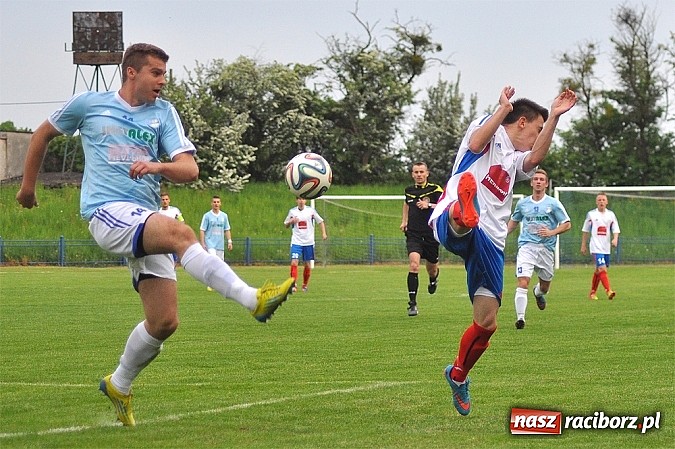 Zdjęcie w galerii na portalu naszraciborz.pl: Pierwsze zwycięstwo nowego trenera. Unia pokonała Radziechowy-Wieprz wiadomości z regionu