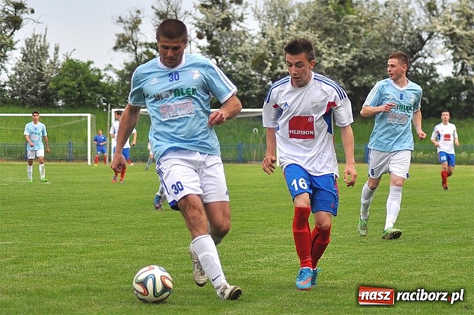 Zdjęcie w galerii na portalu naszraciborz.pl: Pierwsze zwycięstwo nowego trenera. Unia pokonała Radziechowy-Wieprz wiadomości z regionu