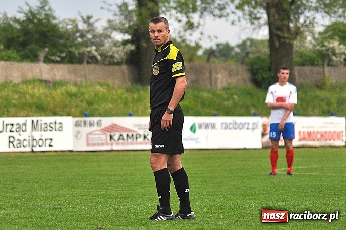 Zdjęcie w galerii na portalu naszraciborz.pl: Pierwsze zwycięstwo nowego trenera. Unia pokonała Radziechowy-Wieprz wiadomości z regionu
