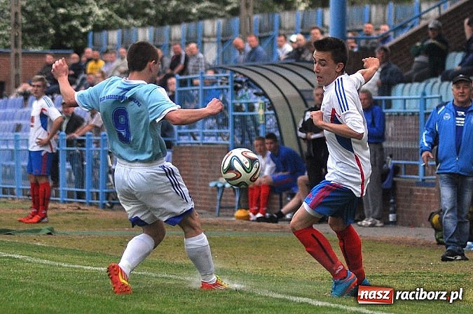 Zdjęcie w galerii na portalu naszraciborz.pl: Pierwsze zwycięstwo nowego trenera. Unia pokonała Radziechowy-Wieprz wiadomości z regionu