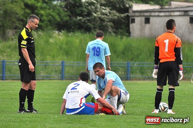 Zdjęcie w galerii na portalu naszraciborz.pl: Pierwsze zwycięstwo nowego trenera. Unia pokonała Radziechowy-Wieprz wiadomości z regionu