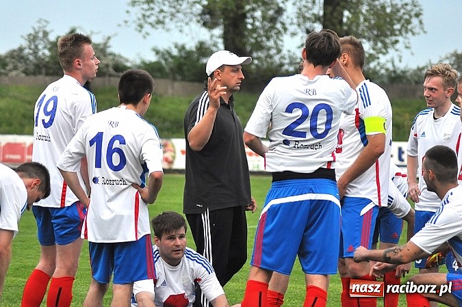 Zdjęcie w galerii na portalu naszraciborz.pl: Pierwsze zwycięstwo nowego trenera. Unia pokonała Radziechowy-Wieprz wiadomości z regionu