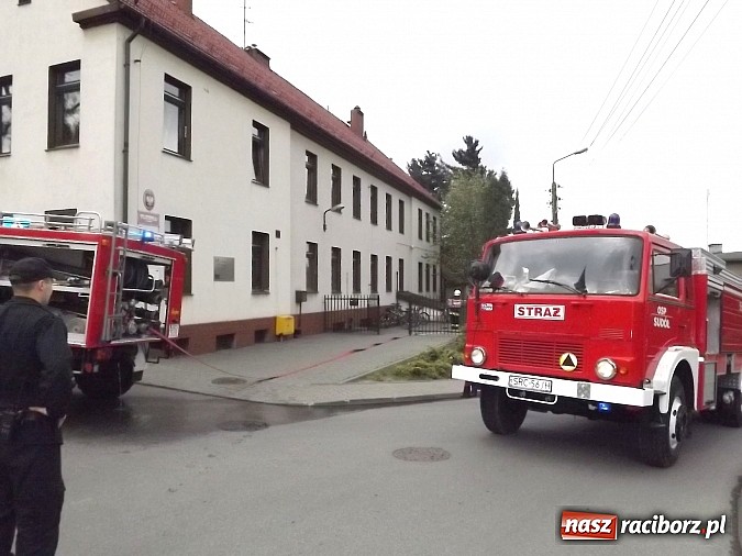 Zdjęcie w galerii na portalu naszraciborz.pl: Kolejne ćwiczenia jednostek OSP - tym razem fikcyjnie paliła się szkoła w Brzeziu wiadomości z regionu