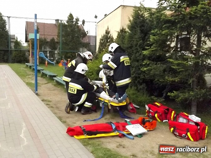 Zdjęcie w galerii na portalu naszraciborz.pl: Kolejne ćwiczenia jednostek OSP - tym razem fikcyjnie paliła się szkoła w Brzeziu wiadomości z regionu