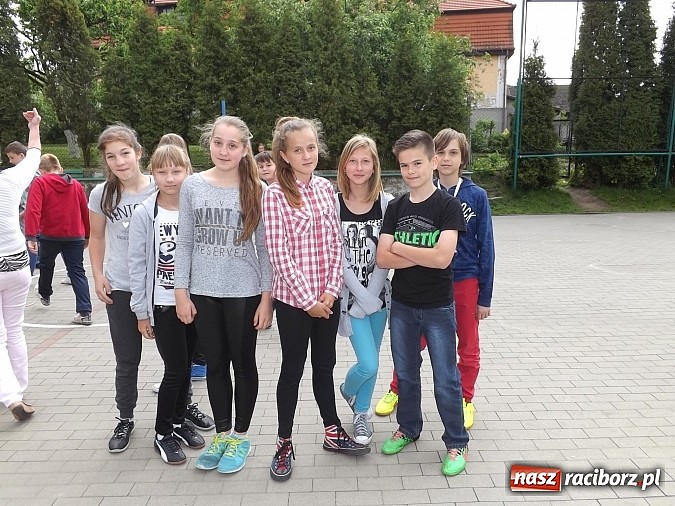 Zdjęcie w galerii na portalu naszraciborz.pl: Kolejne ćwiczenia jednostek OSP - tym razem fikcyjnie paliła się szkoła w Brzeziu wiadomości z regionu