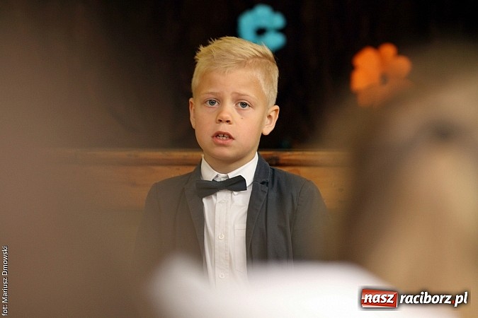Zdjęcie w galerii na portalu naszraciborz.pl: Konkurs Recytacji w ramach Powiatowego Festiwalu Twórczości Artystycznej wiadomości z regionu