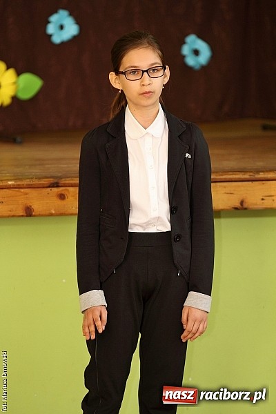Zdjęcie w galerii na portalu naszraciborz.pl: Konkurs Recytacji w ramach Powiatowego Festiwalu Twórczości Artystycznej wiadomości z regionu