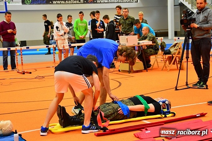 Zdjęcie w galerii na portalu naszraciborz.pl: Żołnierska przeprawa w raciborskim SMS wiadomości z regionu