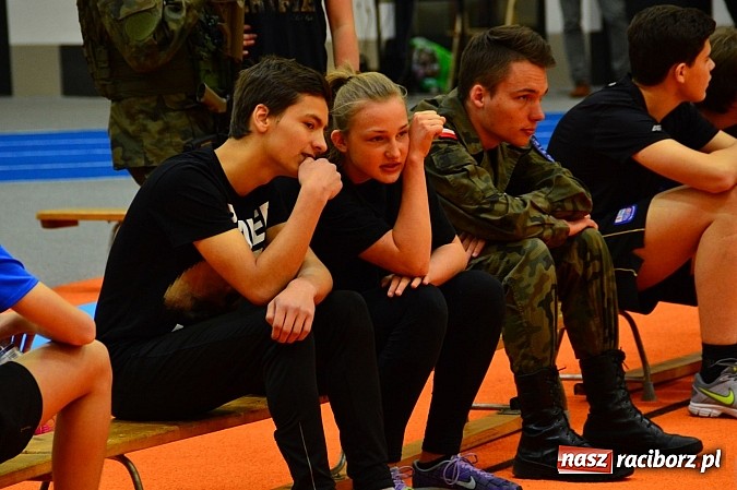 Zdjęcie w galerii na portalu naszraciborz.pl: Żołnierska przeprawa w raciborskim SMS wiadomości z regionu