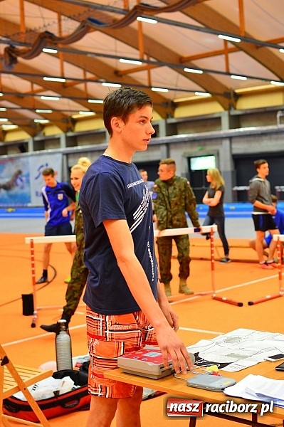 Zdjęcie w galerii na portalu naszraciborz.pl: Żołnierska przeprawa w raciborskim SMS wiadomości z regionu