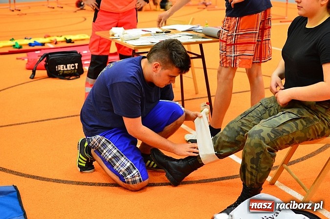 Zdjęcie w galerii na portalu naszraciborz.pl: Żołnierska przeprawa w raciborskim SMS wiadomości z regionu