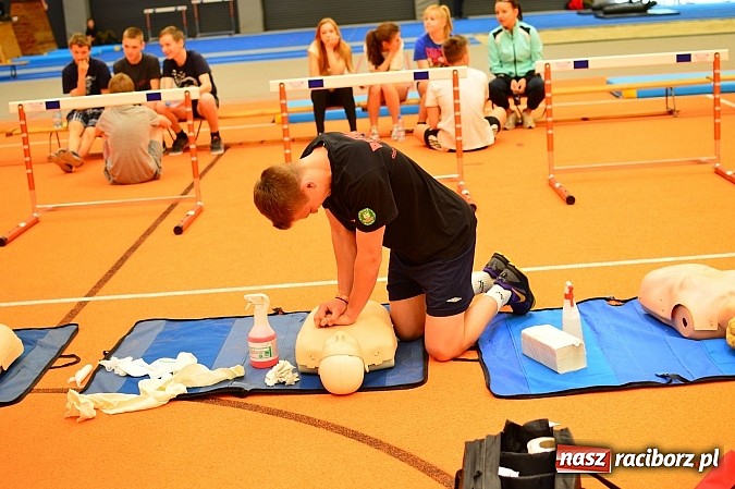 Zdjęcie w galerii na portalu naszraciborz.pl: Żołnierska przeprawa w raciborskim SMS wiadomości z regionu