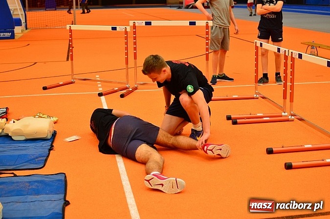 Zdjęcie w galerii na portalu naszraciborz.pl: Żołnierska przeprawa w raciborskim SMS wiadomości z regionu