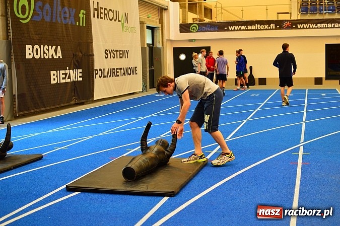 Zdjęcie w galerii na portalu naszraciborz.pl: Żołnierska przeprawa w raciborskim SMS wiadomości z regionu