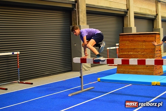 Zdjęcie w galerii na portalu naszraciborz.pl: Żołnierska przeprawa w raciborskim SMS wiadomości z regionu