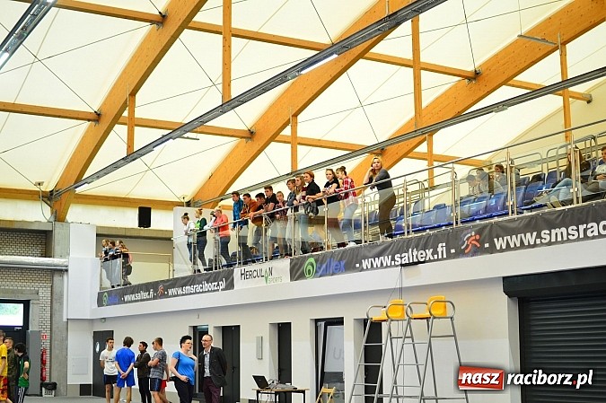 Zdjęcie w galerii na portalu naszraciborz.pl: Żołnierska przeprawa w raciborskim SMS wiadomości z regionu