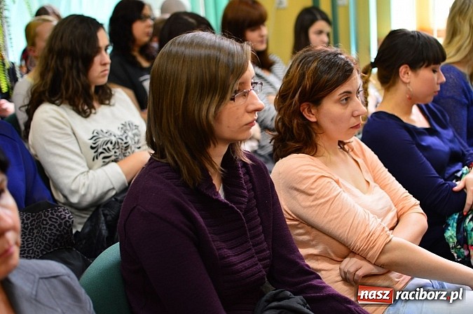 Zdjęcie w galerii na portalu naszraciborz.pl: Joanna Kapica-Curzytek w PWSZ wiadomości z regionu