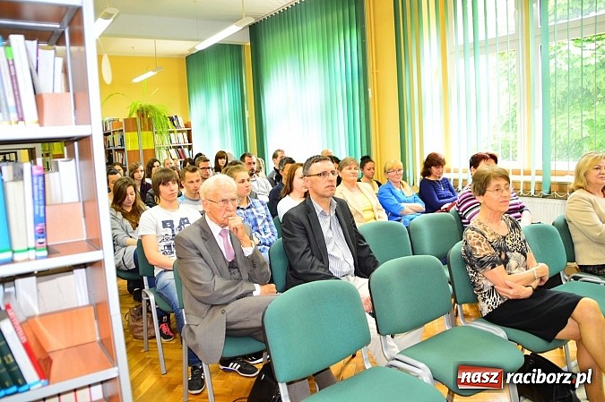 Zdjęcie w galerii na portalu naszraciborz.pl: Joanna Kapica-Curzytek w PWSZ wiadomości z regionu