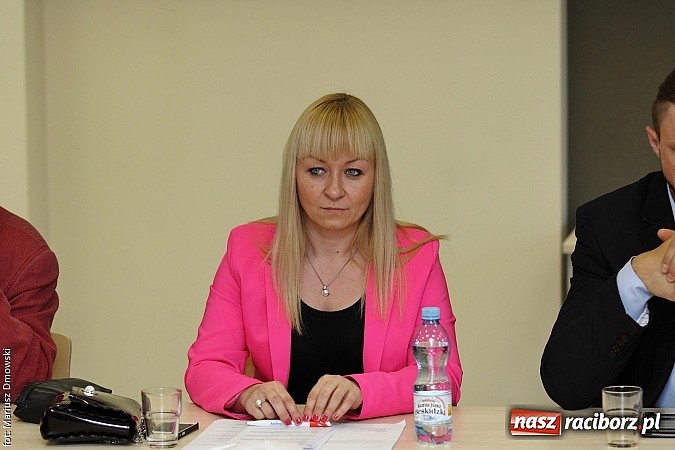 Zdjęcie w galerii na portalu naszraciborz.pl: Starosta znów jest radnym. Rada znów pracuje  wiadomości z regionu