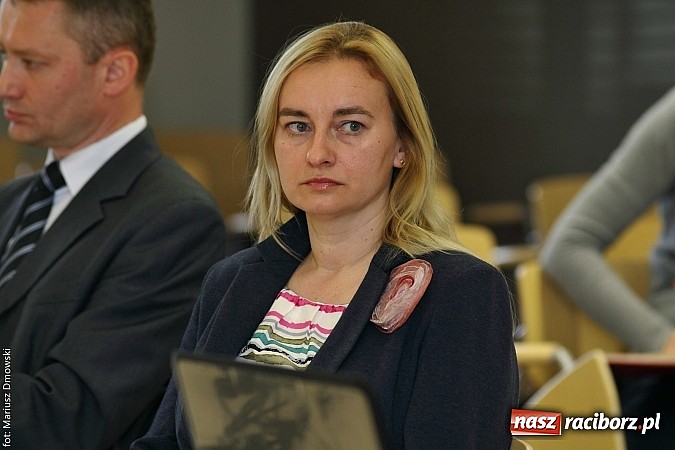 Zdjęcie w galerii na portalu naszraciborz.pl: Starosta znów jest radnym. Rada znów pracuje  wiadomości z regionu