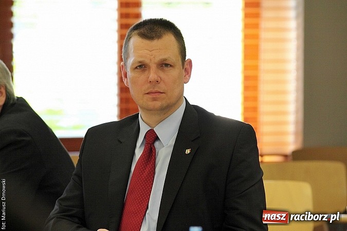 Zdjęcie w galerii na portalu naszraciborz.pl: Starosta znów jest radnym. Rada znów pracuje  wiadomości z regionu