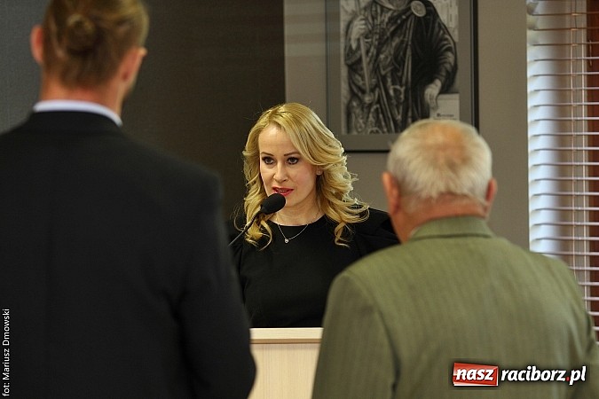 Zdjęcie w galerii na portalu naszraciborz.pl: Starosta znów jest radnym. Rada znów pracuje  wiadomości z regionu