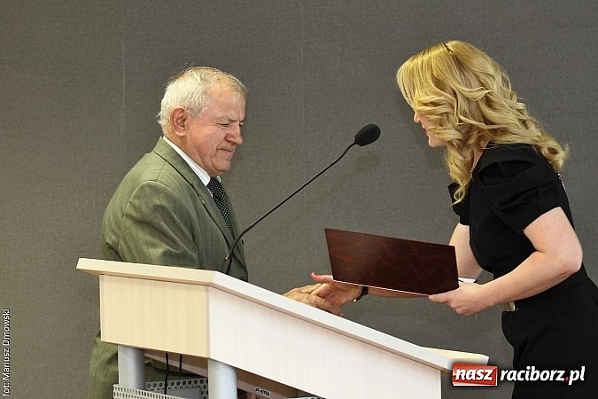 Zdjęcie w galerii na portalu naszraciborz.pl: Starosta znów jest radnym. Rada znów pracuje  wiadomości z regionu