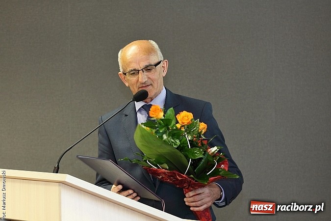 Zdjęcie w galerii na portalu naszraciborz.pl: Starosta znów jest radnym. Rada znów pracuje  wiadomości z regionu