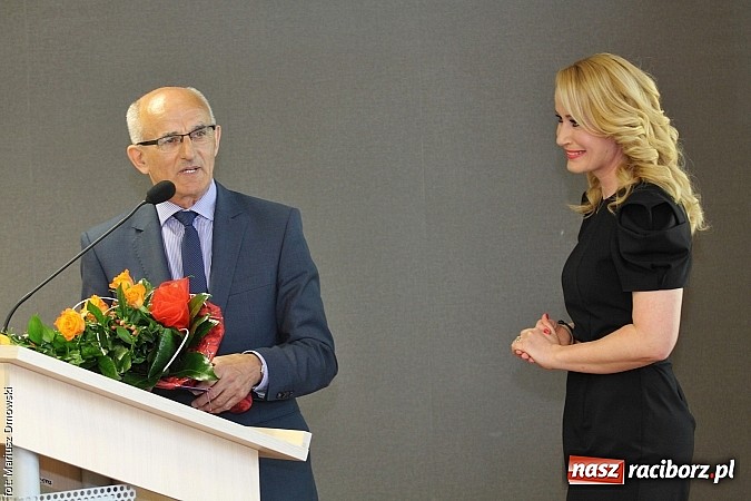 Zdjęcie w galerii na portalu naszraciborz.pl: Starosta znów jest radnym. Rada znów pracuje  wiadomości z regionu