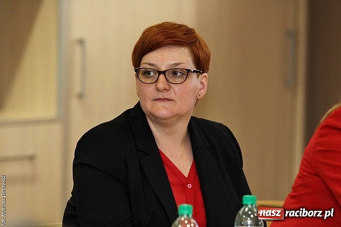 Zdjęcie w galerii na portalu naszraciborz.pl: Starosta znów jest radnym. Rada znów pracuje  wiadomości z regionu