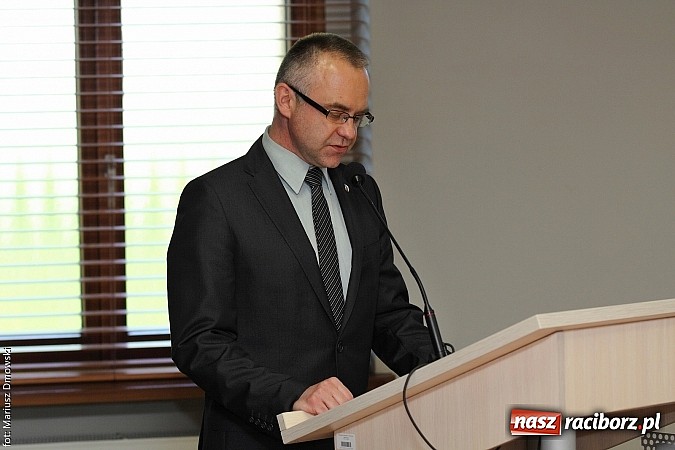 Zdjęcie w galerii na portalu naszraciborz.pl: Starosta znów jest radnym. Rada znów pracuje  wiadomości z regionu