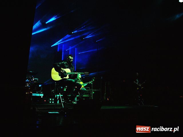 Zdjęcie w galerii na portalu naszraciborz.pl: ŁZY mimo deszczu uwiodły publiczność wiadomości z regionu