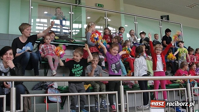 Zdjęcie w galerii na portalu naszraciborz.pl: Międzyszkolna spartakiada sześciolatków wiadomości z regionu