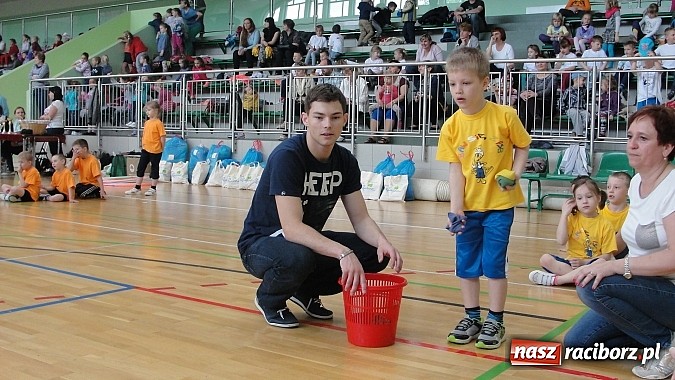 Zdjęcie w galerii na portalu naszraciborz.pl: Międzyszkolna spartakiada sześciolatków wiadomości z regionu