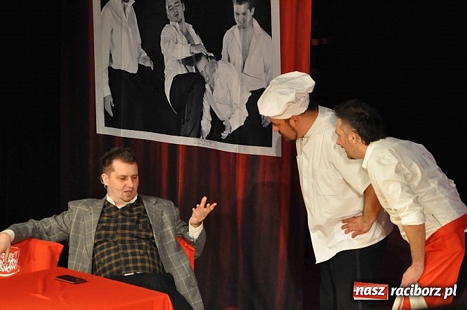 Zdjęcie w galerii na portalu naszraciborz.pl: 10/10, czyli Kabaret Młodych Panów na urodzinowej trasie w Raciborzu wiadomości z regionu